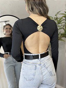Body Feminino Manga Longa Costas Abertas com Detalhe Dourado cor Preta