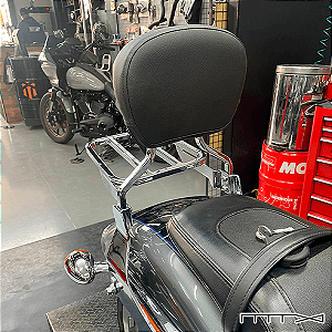 Sissy Bar Destacavel Cromado Rasante Logo HD Softail Fat Boy 2018 - 2024