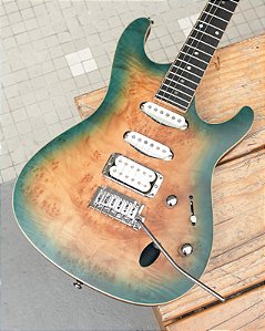 Ibanez SA460MBW SUB com upgrades de captadores Dimarzio