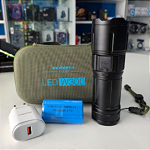 Lanterna Tática Ecooda W300 EC6329 Led Super Potente com Zoom e Bateria Recarregável