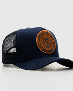 Boné Trucker Brasão Marinho Patch Caramelo MVCK