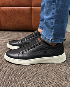 Tenis em Couro Elastico Preto Ogochi