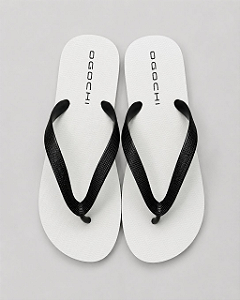 Chinelo Off White e Preto Ogochi