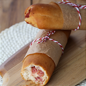 Pão Recheado de Calabresa Congelado Caixa