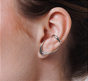 Ear Cuff Fio Minimalista Cherie Prateado