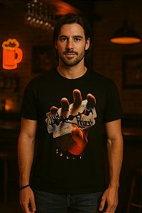 Camiseta Manga Curta Judas Priest British Steel II