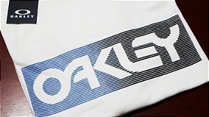 Camiseta Oakley Chumbo Masculina - Oak Store