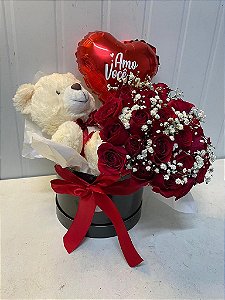 BOX LUXUOSO DE ROSAS VERMELHAS COM URSINHO E BALÃO
