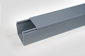 Canaleta Recorte Fechado Altura 78,7Mm Largura 110,0Mm Policloreto De Vinila Azul Hd12F-110X80-Pvc-Bu Hellermann