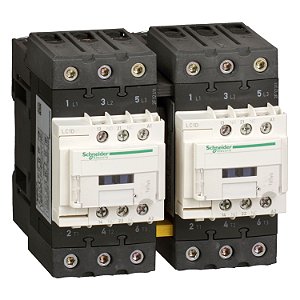 Chave Reversora Tripolar Tesys D Everlink 50A 1Na+1Nf 200Vca LC2D50AL7 SCHNEIDER