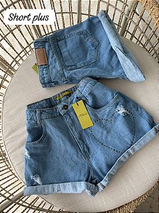 Shorts Jeans Coração Plus Size
