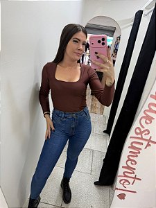 Calça Jeans detalhe Ingrid