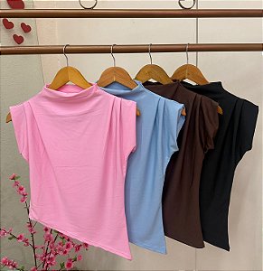 Blusa Assimétrica Gola