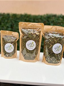 Folhas de amora desidratadas