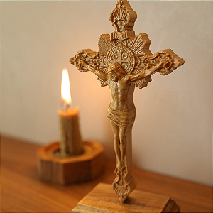 Crucifixo São Bento - Mesa e Parede