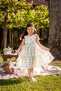 Vestido em Tricoline Estampa Borboletas