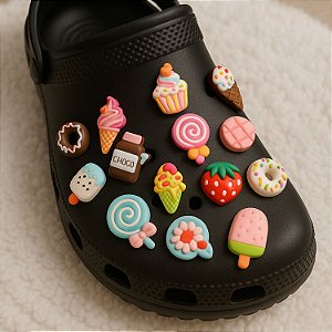 Kit 12 Pins Bottons Doces p/ Crocs enfeite acessório sapato