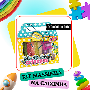 Kit Massinha e cortadores na maletinha
