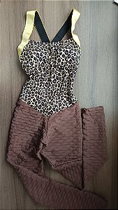 MC44001 - Animal Print Onça Dourado - Macacão Poliamida Brocado Levanta BumBum