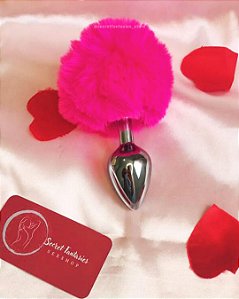 PLUG ANAL M DE METAL COM POMPOM