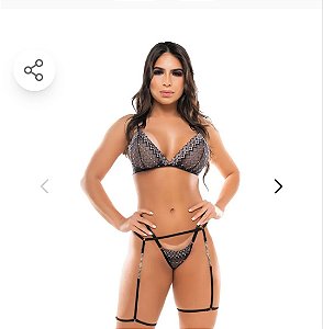 Conjunto em Renda Bordado com Cinta Liga com Detalhe em Strass