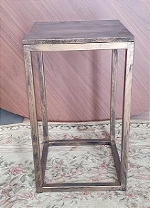 Mesinha de ferro 0,50x0,35x0,35