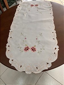 Trilhos de mesa richilieu branco