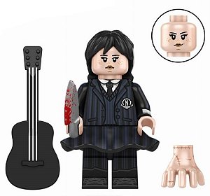Boneco Bloco de Montar Wandinha Wednesday Addams