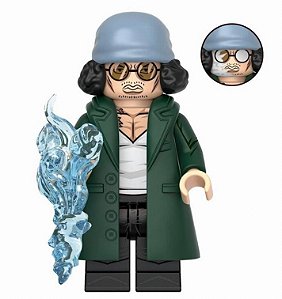 Boneco Bloco de Montar One Piece Kuzan - antigo nome de Aokiji