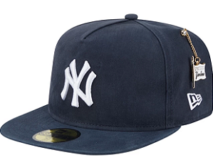 BONÉ NEW ERA 59FIFTY A-FRAME "YANKEES - 59FIFTY DAY 2025" SIDE FLAG