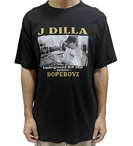 CAMISETA DOPEBOYZ "J DILLA - UNDERGROUND HIP-HOP"