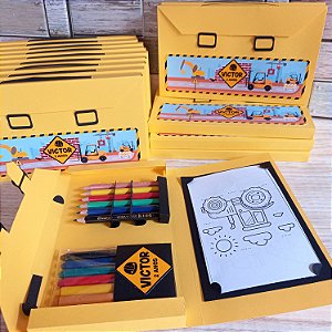 Kit Maletinha de Colorir Personalizada