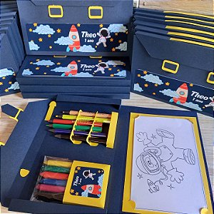 Kit de Colorir Astronauta Personalizado para Festa Infantil | Maletinha de Colorir