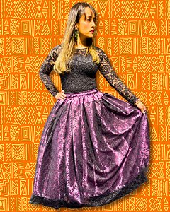 Saia de Renda Preta com Forro Roxo
