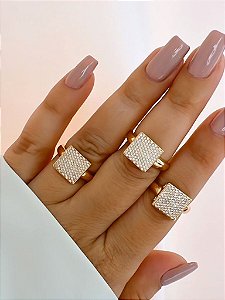 Anel Chuveirinho Quadrado Cravejado de Zircônia Folheado a Ouro 18K