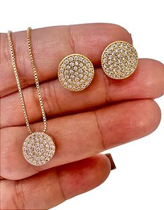 Conjunto Chuveirinho Brinco e Colar Com Detalhes na Lateral Cravejado de Zircônia Folheado a Ouro 18K