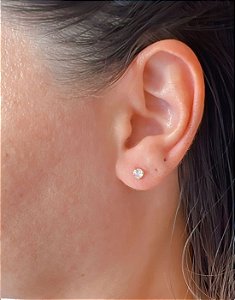 Brinco Ponto de Luz com Pedra de Zircônia Folheado a Ouro 18K