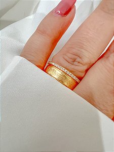 Anel Aparador de Aliança Fino com Zircônia