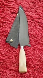 FACA NOBRE COM BAINHA DE COURO