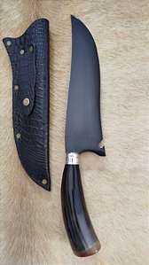 FACA NOBRE COM BAINHA DE COURO