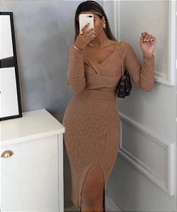 Conjunto Modal Nude Cropped e Saia Midi