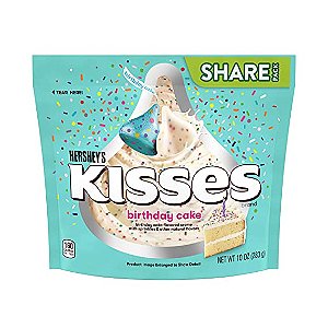 HERSHEY'S KISSES Bolo de Aniversário Creme Saborizado com Doces Granulados