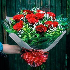 BUQUÊ DE 12 ROSAS VERMELHAS NACIONAIS