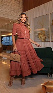 Conjunto Blusa com Botões e Saia Midi em Chiffon com Marias