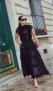 Blusa em Tule Preto e Saia Longa em Tule Preto