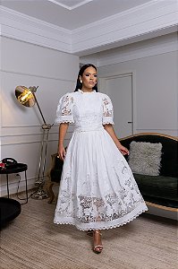 Conjunto Off White em Richelieu de Algodão - Pré-Venda Coleção Realeza