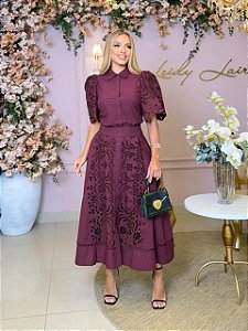 CONJUNTO CAMISA e SAIA MIDI