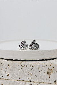 Brinco Minnie Cravejado