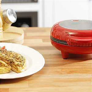 Omeleteira Vermelha com Revestimento Marmorizado 750W Fun Kitchen - 127v