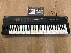 Teclado Sintetizador Yamaha MX61 Preto - Produto seminovo